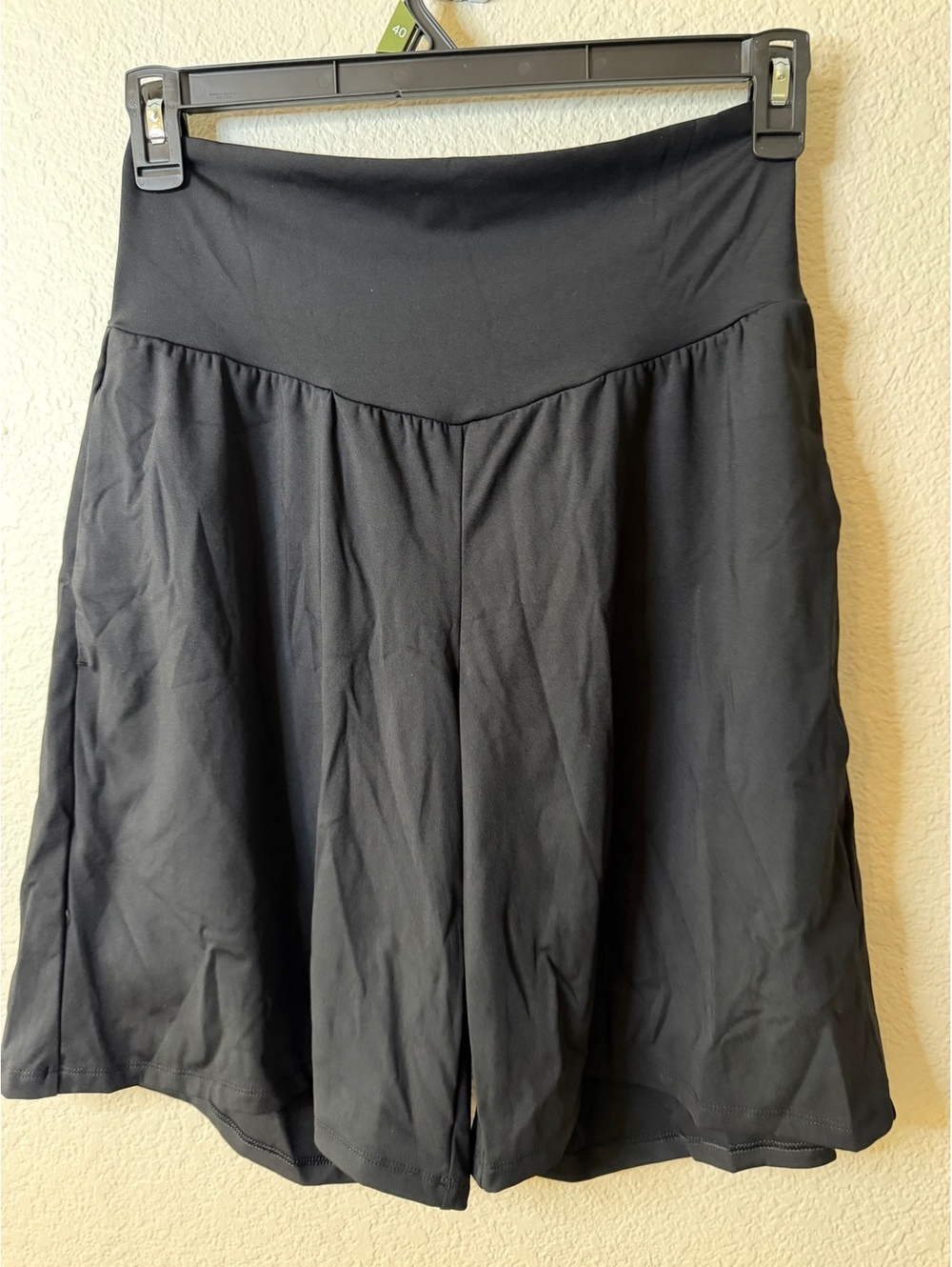 Halara Large SoftlyZero™Airy High Waisted Pockets InstantCool Yoga Bermuda Short